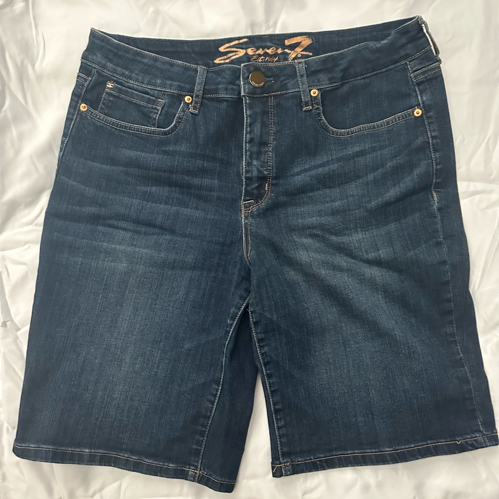 Women’s size 14 Seven7 Jean shorts (Bermuda) LIKE NEW